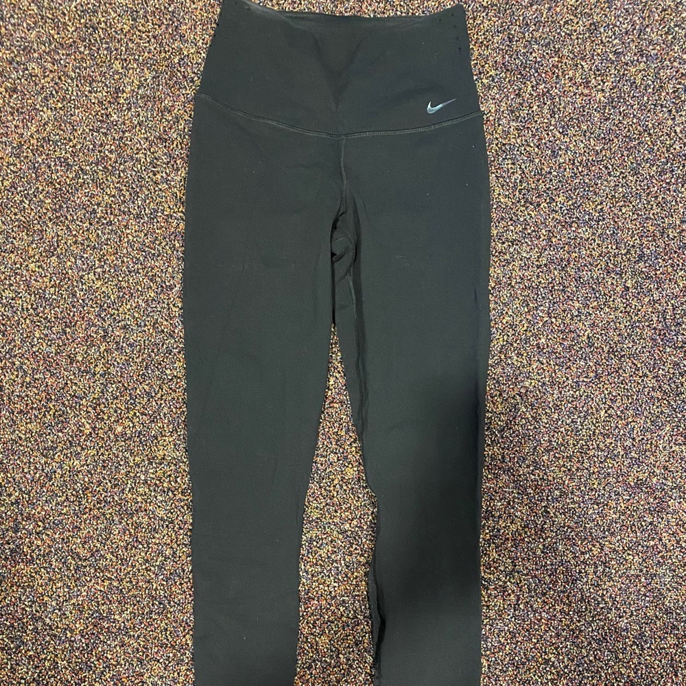 Nike High-Waisted Leggings